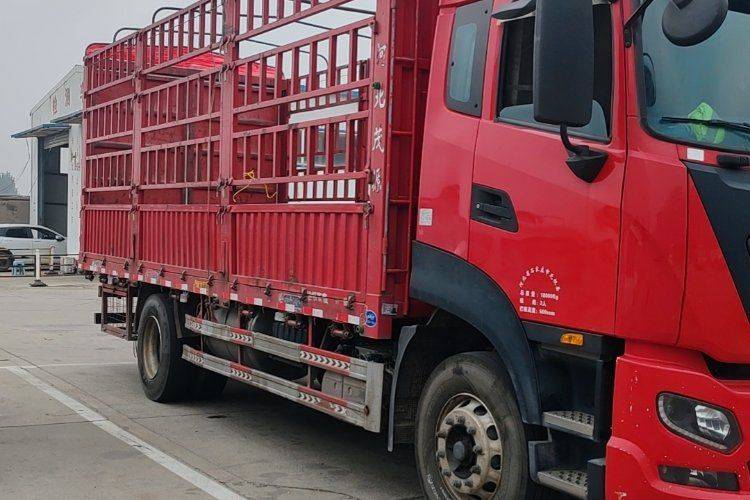 二手东风商用车 290马力 载货车