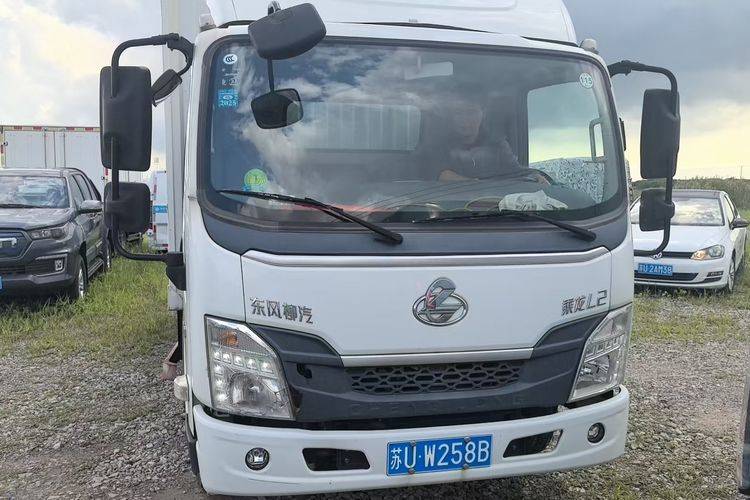 二手东风柳汽乘龙 140马力 载货车