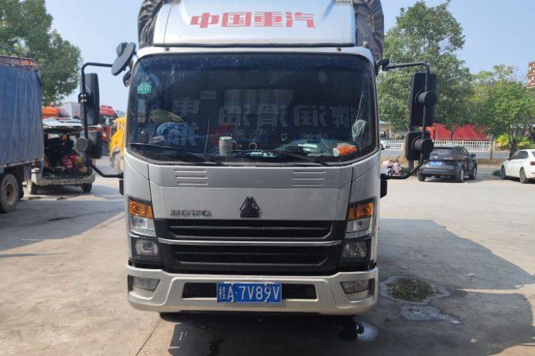 二手重汽HOWO轻卡 150马力 载货车