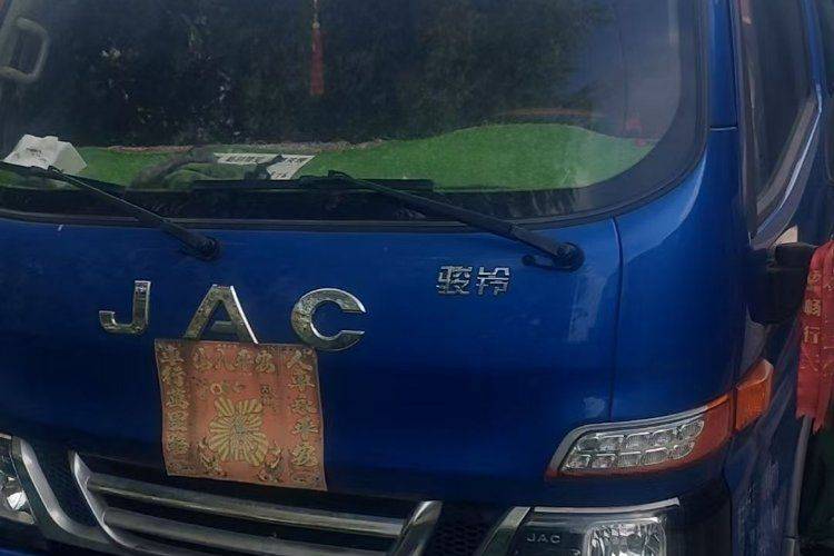 江淮骏铃 130马力 载货车