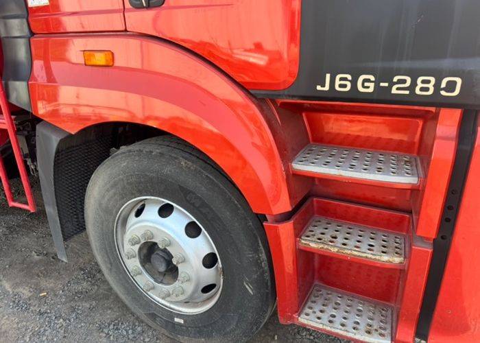 二手一汽解放 280马力 载货车