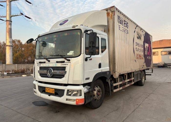 二手东风多利卡 180马力 载货车