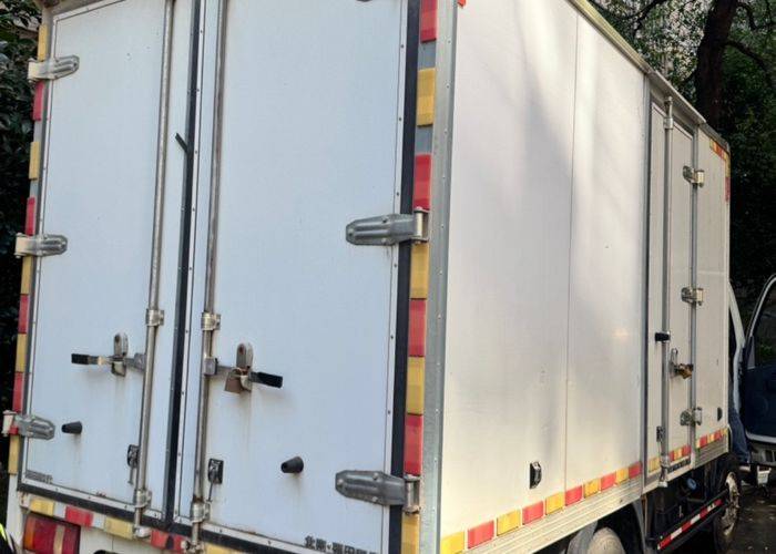 二手福田时代领航 88马力 载货车