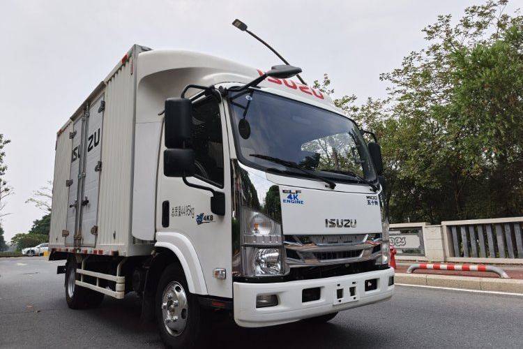 庆铃五十铃 132马力 载货车