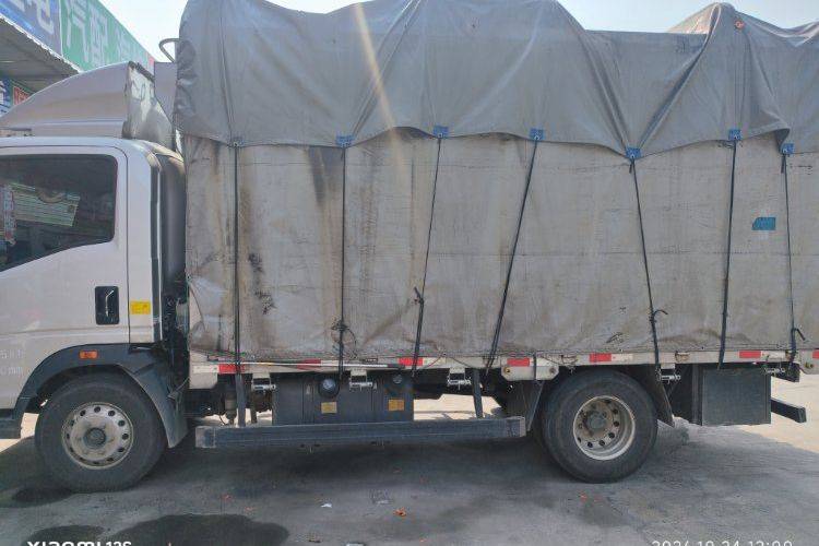 二手重汽HOWO轻卡 150马力 载货车