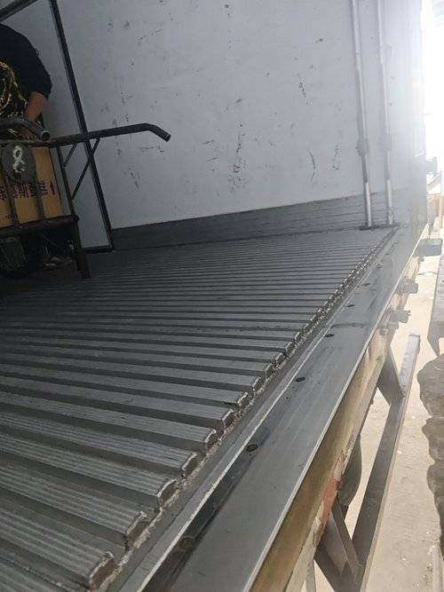 福田欧马可 156马力 专用车