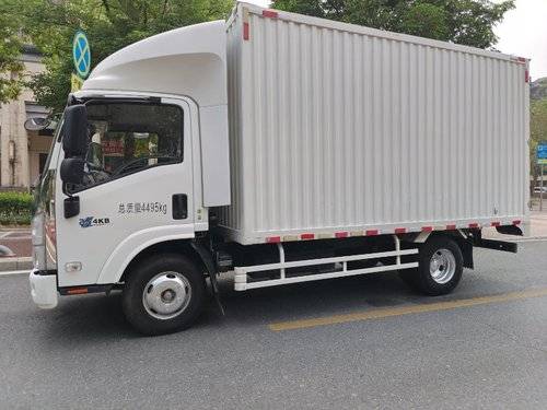 庆铃五十铃 132马力 载货车