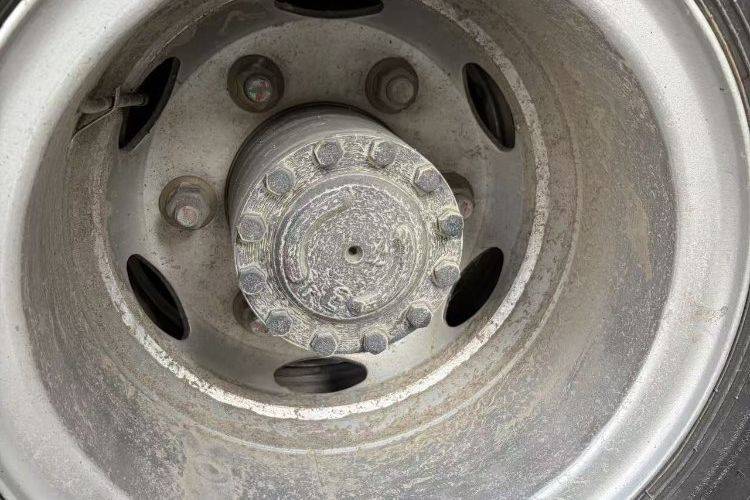 二手重汽HOWO轻卡 140马力 载货车