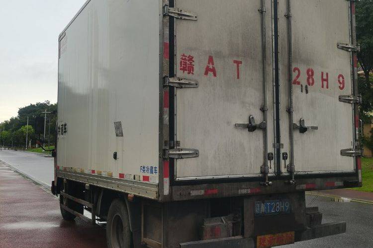 二手重汽豪曼 160马力 专用车
