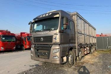 二手畜禽运输车 重汽汕德卡 SITRAK G5 540 9.6 8X4