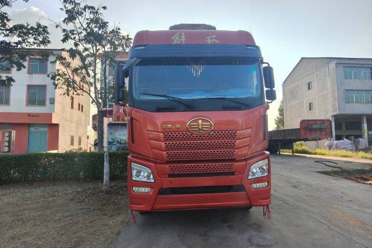 二手青岛解放 460马力 专用车