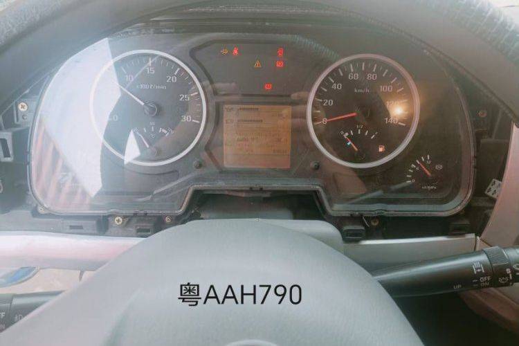 二手欧曼重卡(原福田欧曼) 245马力 载货车