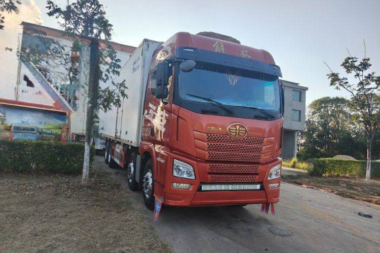 二手青岛解放 460马力 专用车