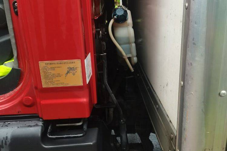 二手重汽豪曼 160马力 专用车