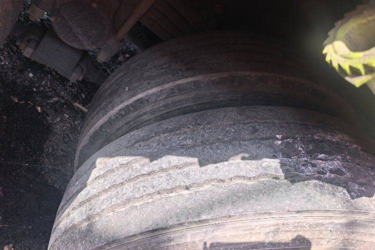 二手一汽解放 460马力 载货车