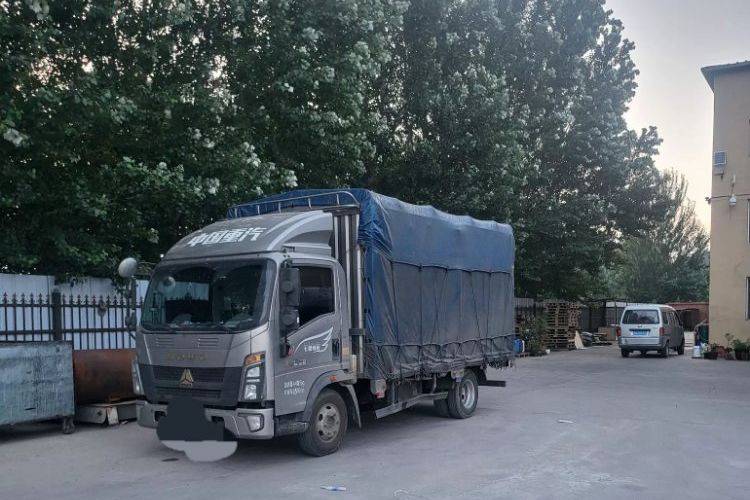 二手重汽HOWO轻卡 140马力 载货车