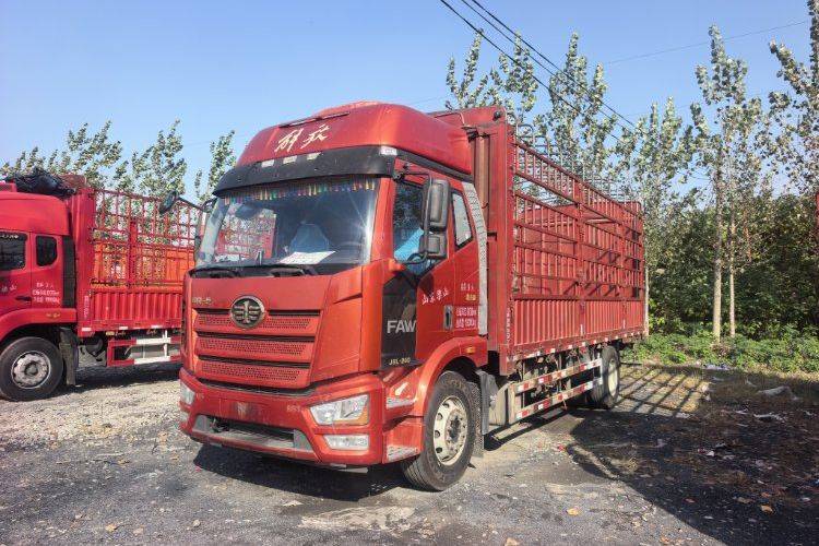 二手一汽解放 240马力 载货车