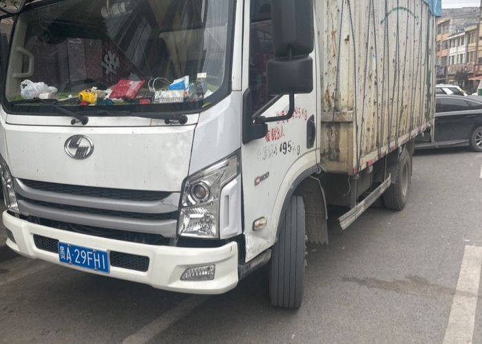 二手上汽轻卡(原上汽跃进) 156马力 载货车