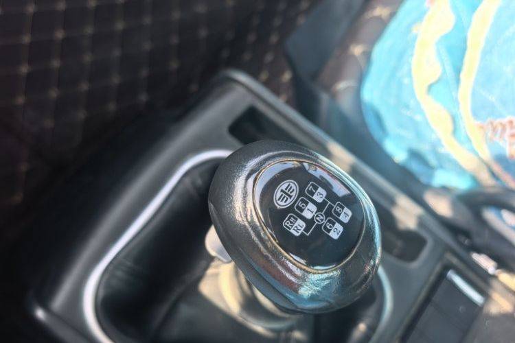 二手一汽解放 240马力 载货车