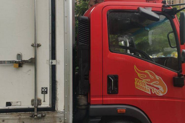 二手重汽豪曼 160马力 专用车