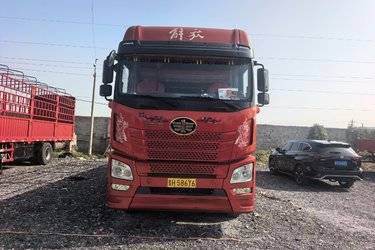 二手青岛解放 JH6重卡 领航版2.0 420马力 8X4 8.2米仓栅式载货车(国五) 前四后八 锡柴二手载货车 黄牌