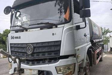 二手洒水车/喷洒车 新东日 东风商用车底盘 160 7.7 4X2