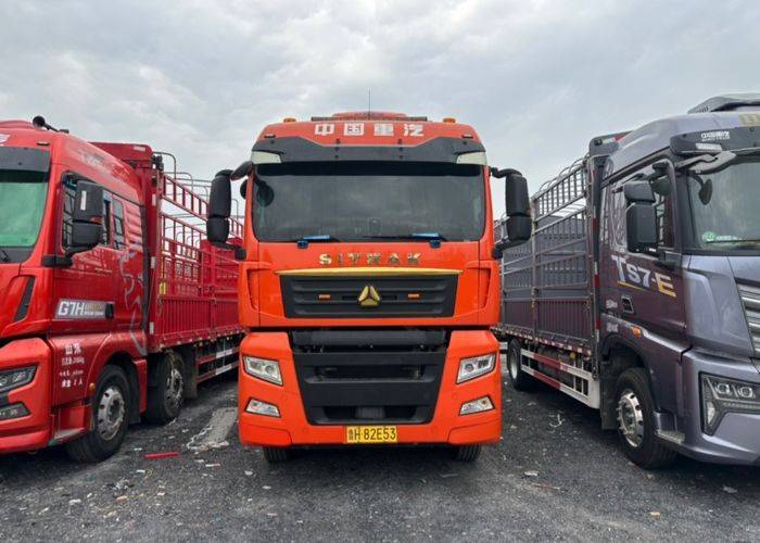 二手重汽汕德卡 480马力 载货车