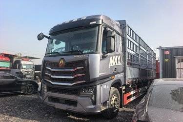 二手中国重汽 HOWO MAX 290马力 4X2 9.6米厢式载货车(国六) 单桥 曼二手载货车 黄牌