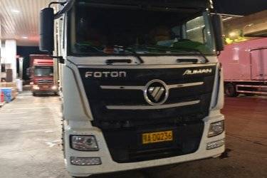 二手福田 欧曼GTL 6系重卡 280马力 6X2 9.53米厢式载货车(国五) 前四后四 福田康明斯二手载货车 黄牌图片