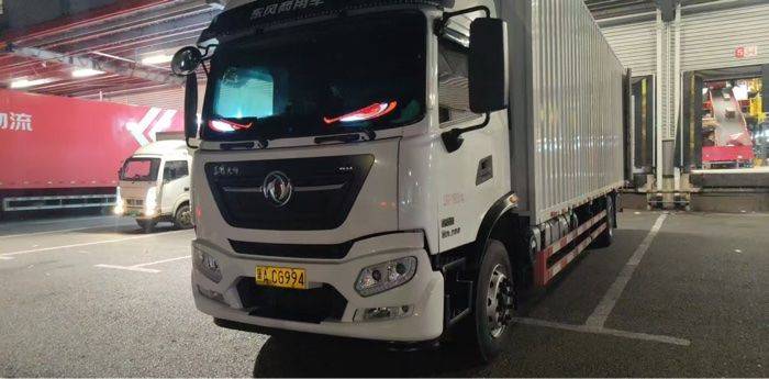 二手东风商用车 290马力 载货车