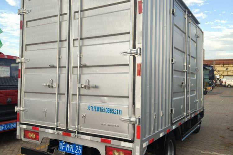 二手福田欧马可 160马力 载货车