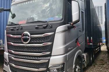二手北京重卡 复兴 580马力 6X4 AMT自动档牵引车(国六) 双驱 福田康明斯二手牵引车 黄牌图片