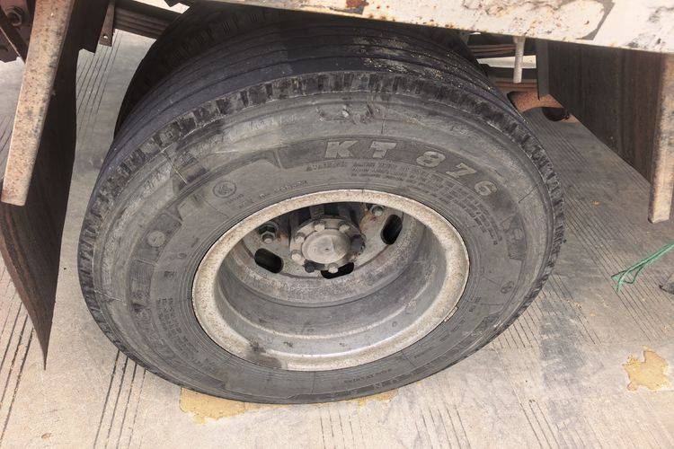 二手重汽豪曼 150马力 载货车