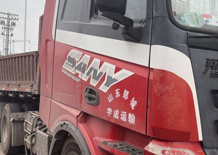 三一集团 500马力 牵引车