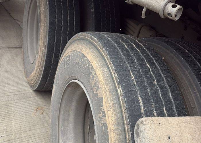 欧曼重卡(原福田欧曼) 430马力 牵引车