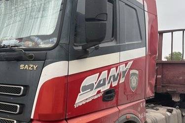 二手三一集团 英杰版 500马力 6X4牵引车(国五) 双驱 潍柴二手牵引车 黄牌图片