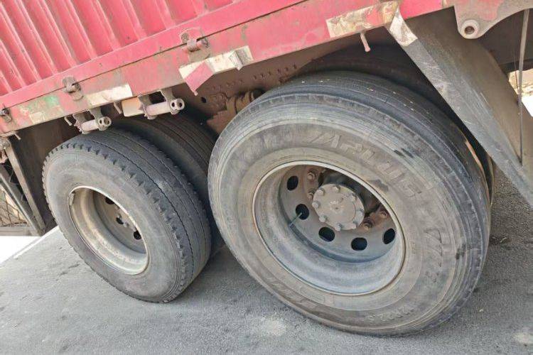 二手东风商用车 465马力 载货车