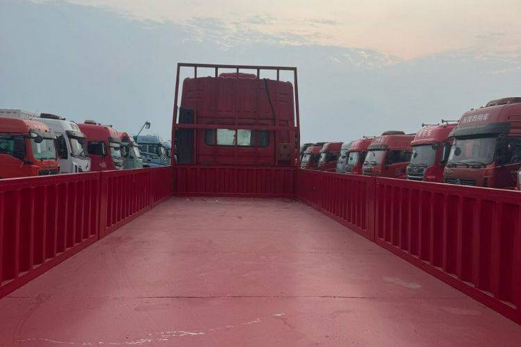 二手东风商用车 465马力 载货车