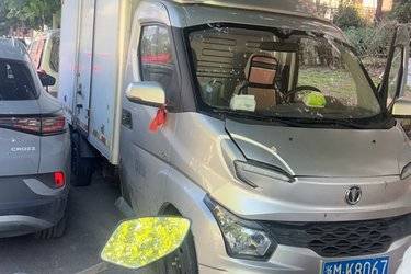 二手飞碟 Q3系列 1.6L 122马力 汽油 3米单排厢式微卡(国六) 单桥 东安二手载货车 蓝牌图片