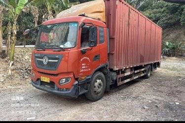 二手东风商用车 天锦KR中卡 180马力 4X2 8米排半厢式载货车(国五) 单桥 康明斯二手载货车 黄牌图片
