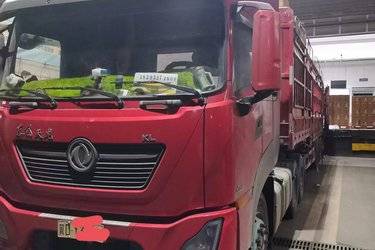 二手东风商用车 新天龙KL重卡 465马力 6X4牵引车(国五) 双驱 雷沃动力二手牵引车 黄牌