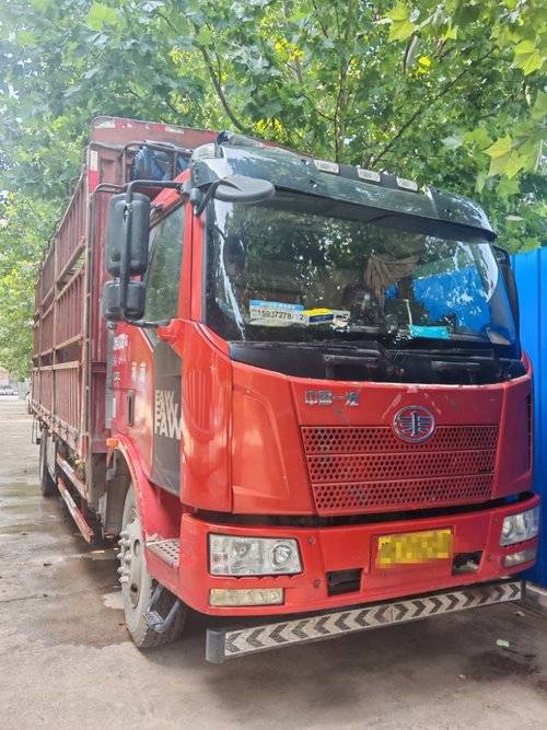 一汽解放 180马力 载货车