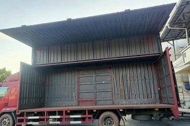 二手东风柳汽 新乘龙M3 230马力 6X2 7.8米翼开启厢式载货车(国六) 前四后四 玉柴二手载货车 黄牌图片