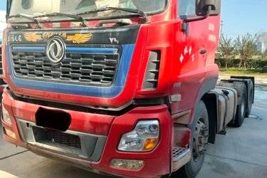 二手东风商用车 天龙VL重卡 2019款 400马力 6X4牵引车(国五) 双驱 东风康明斯二手牵引车 黄牌图片