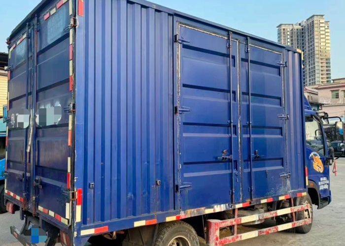 二手重汽豪曼 150马力 载货车
