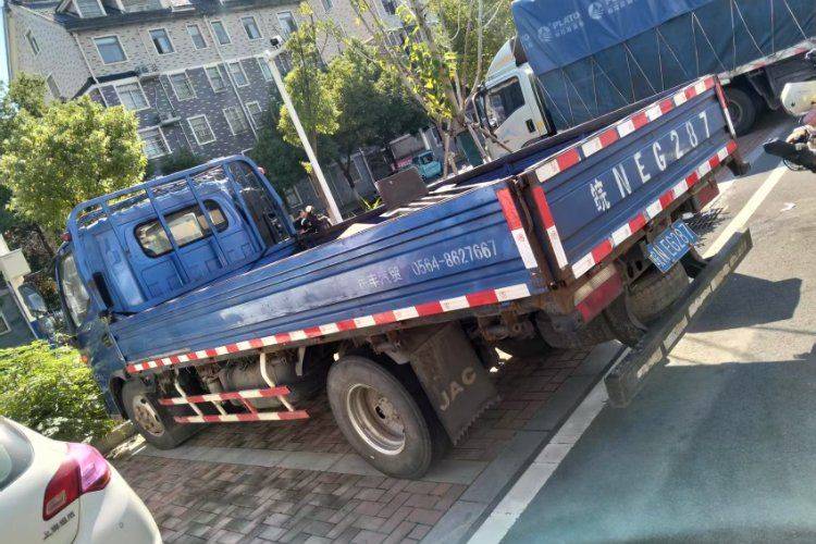 二手江淮骏铃 120马力 载货车