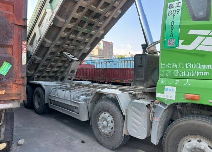 二手一汽解放 375马力 自卸车