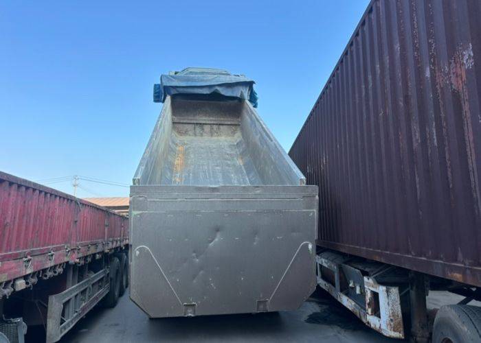 二手一汽解放 375马力 自卸车