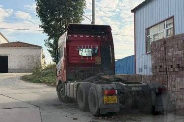 二手三一集团 超亮版 460马力 6X4牵引车(国五) 双驱 福田康明斯二手牵引车 黄牌图片