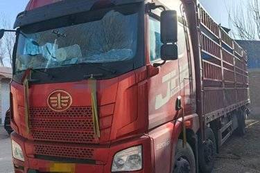 ���ֿ����ൺ��� JH6 ������ 320���� 6X2 9.5�ײ�դʽ�ػ���(����) ǰ�ĺ��� ��������ػ��� ����